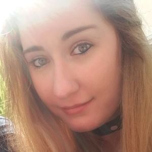 Meet your Posher, Antónia